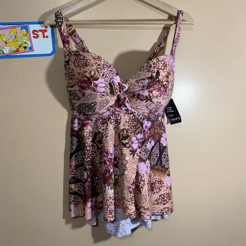 NEW Torrid Pink Floral Tankini Babydoll Bathing Suit Top Size 2 (D/DD)